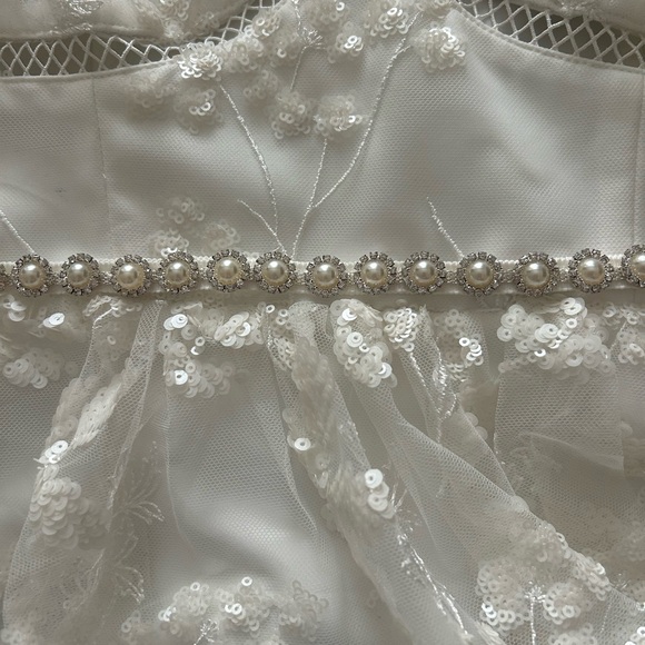 NWT Self Portrait Ivory Sequin Blossom Two Tier Mini Dress size 4 - Picture 7 of 8